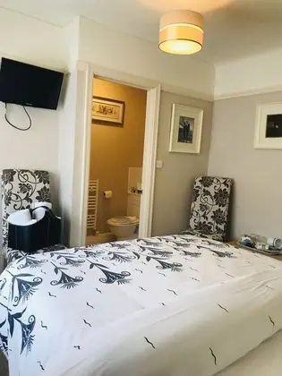 Tek Büyük Yataklı Oda, Özel Banyo (Room 3)