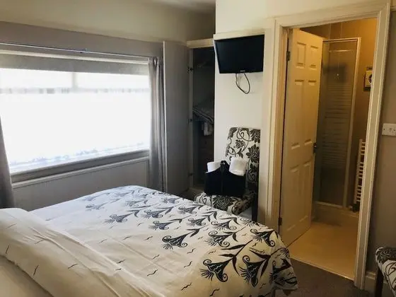 Tek Büyük Yataklı Oda, Özel Banyo (Room 3)