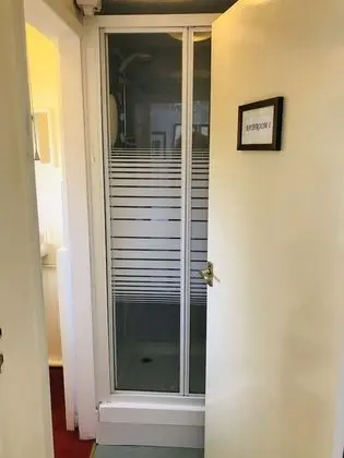 Tek Büyük Yataklı Oda, Özel Banyo (Room 3)