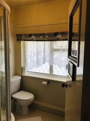 Tek Büyük Yataklı Oda, Özel Banyo (Room 3)