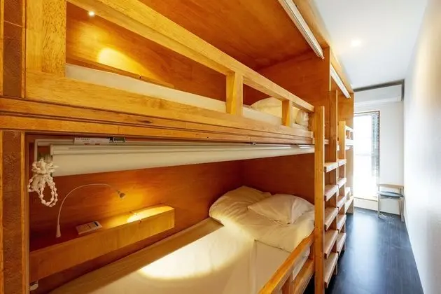 Oda, Ortak Banyo (Family Room)