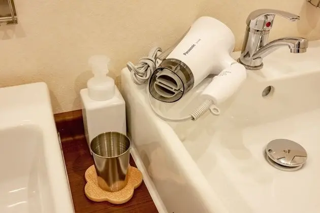 Oda, Ortak Banyo (Family Room)