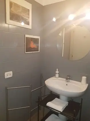 İki Ayrı Yataklı Oda (with Private External Bathroom)