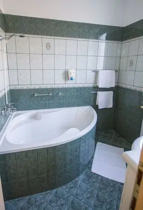 Superior Tek Büyük Yataklı Oda