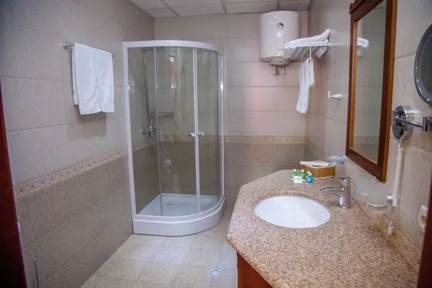Standard Tek Büyük veya İki Ayrı Yataklı Oda