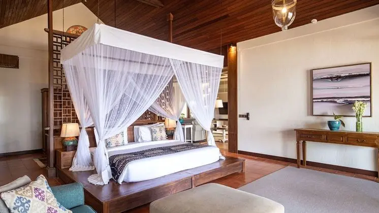 Exclusive Villa (Modern Residence)