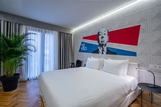 Superior Tek Büyük Yataklı Oda