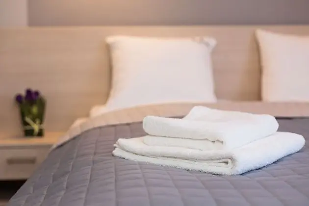 Büyük Yataklı Tek Kişilik Oda