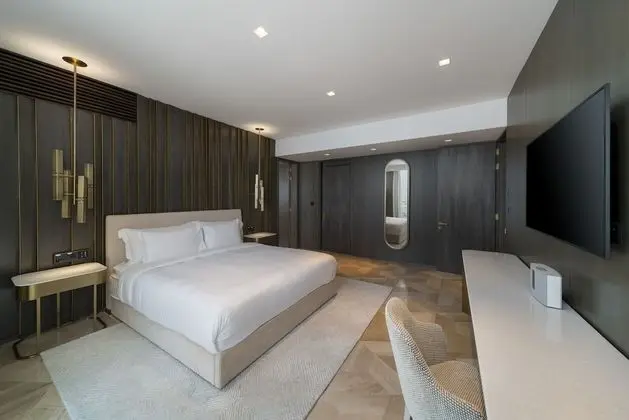 Panoramic Çatı Katı Süiti (Penthouse), 2 Yatak Odası, Kişiye Özel Havuzlu, Marina Manzaralı