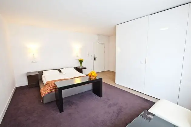 Standard Oda, 1 Büyük (Queen) Boy Yatak