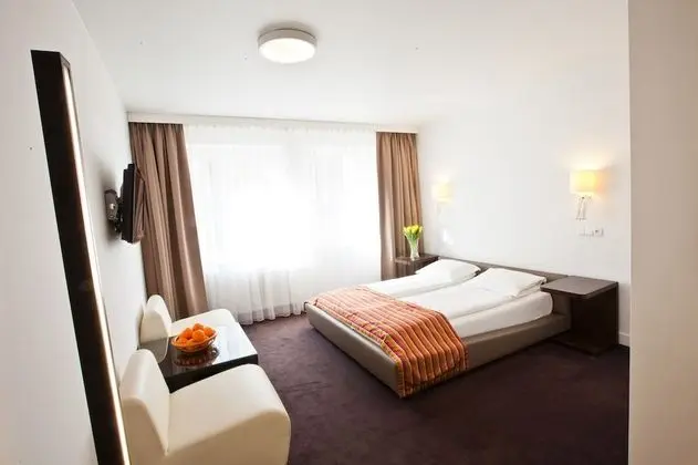 Standard Oda, 1 Büyük (Queen) Boy Yatak