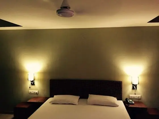 Deluxe Oda, 1 En Büyük (King) Boy Yatak