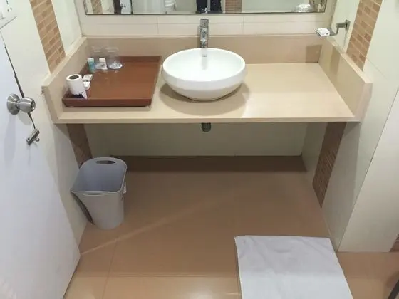 Deluxe Oda, 1 En Büyük (King) Boy Yatak