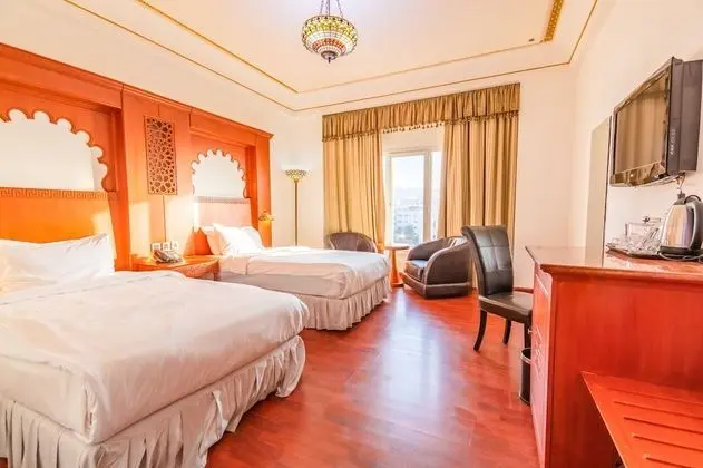 İki Ayrı Yataklı Oda, Şehir Manzaralı