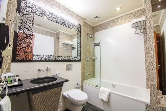 İki Ayrı Yataklı Oda, Şehir Manzaralı