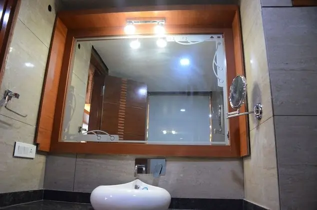 Deluxe Tek Büyük Yataklı Oda, 1 En Büyük (King) Boy Yatak
