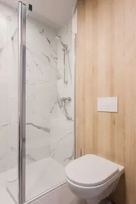 Classic Tek Büyük Yataklı Oda