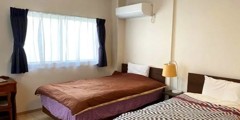 Basic Ev, Sigara İçilmez