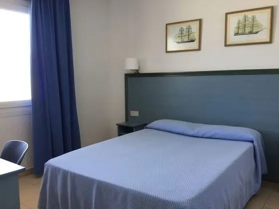 Basic Tek Büyük Yataklı Oda