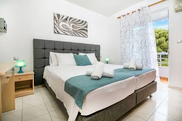 Apart Daire, Bahçe Manzaralı