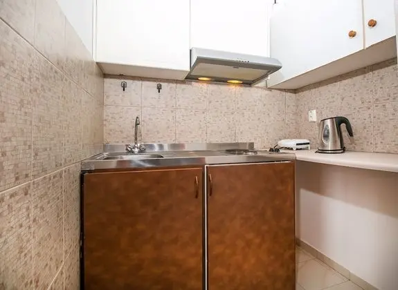 Apart Daire, Bahçe Manzaralı