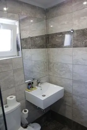 Deluxe Apart Daire, Zemin Kat