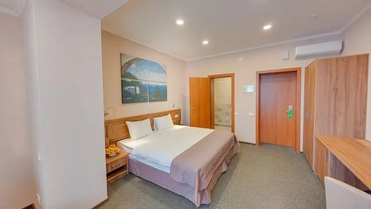 Superior Tek Büyük veya İki Ayrı Yataklı Oda