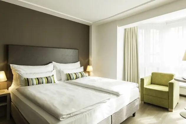 Superior Tek Büyük Yataklı Oda (1 King bed)