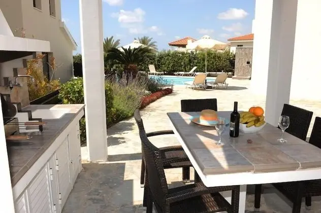 Exclusive Villa, 3 Yatak Odası, Kişiye Özel Havuzlu, Denize Sıfır