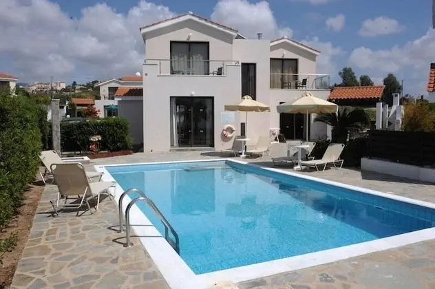 Exclusive Villa, 3 Yatak Odası, Kişiye Özel Havuzlu, Denize Sıfır