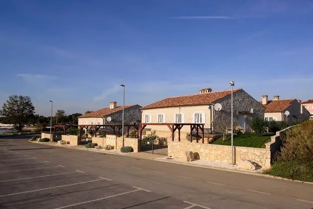 Grand Apart Daire, Deniz Manzaralı