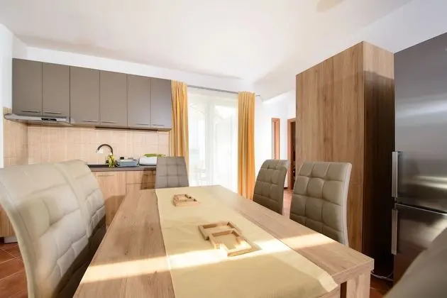 Grand Apart Daire, Deniz Manzaralı
