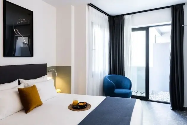 Tek Büyük Yataklı Oda, Balkon