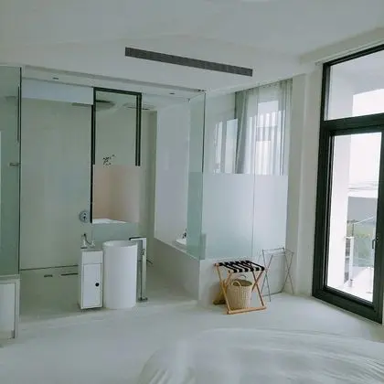 Gallery Tek Büyük Yataklı Oda, 1 En Büyük (King) Boy Yatak, Balkon, Okyanus Manzaralı