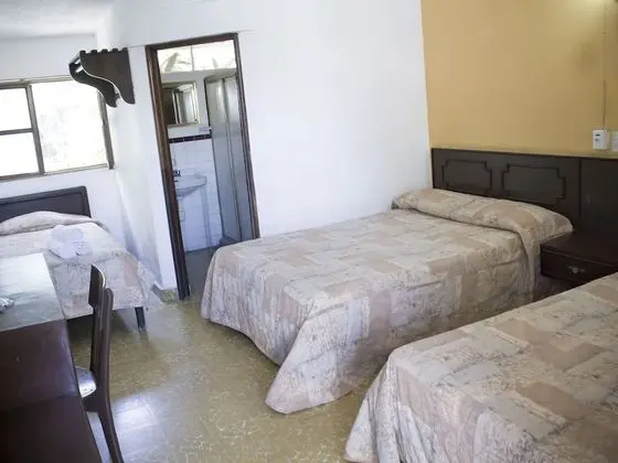 Standard Üç Kişilik Oda, Birden Çok Yatak, Sigara İçilmez