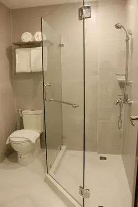 Deluxe Dört Kişilik Oda