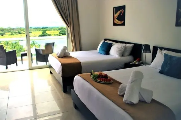 Luxury Tek Büyük veya İki Ayrı Yataklı Oda, 2 Çift Kişilik Yatak (Access to the saltwater pool)