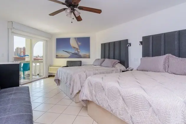 Deluxe Oda, Birden Çok Yatak, Balkon, Kısmi Deniz Manzarası