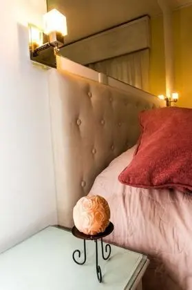 Standard Tek Büyük Yataklı Oda