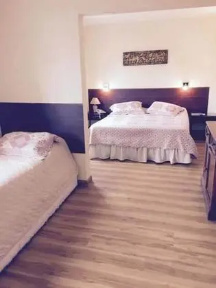 Üç Kişilik Oda