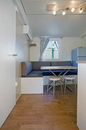 Superior Karavan, Sigara İçilmez