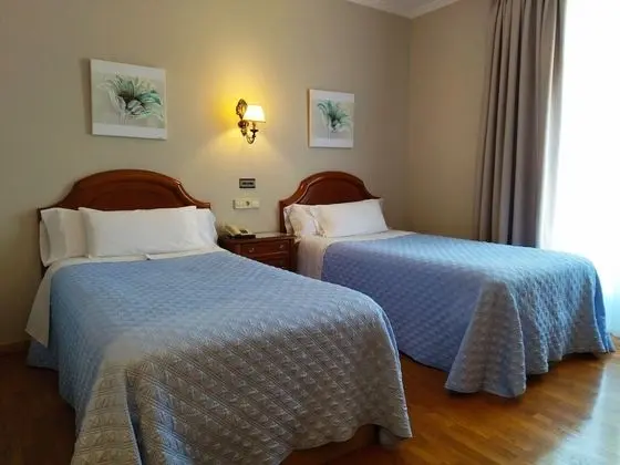 Tek Büyük veya İki Ayrı Yataklı Oda