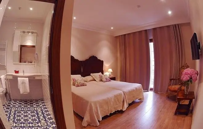 Standard Tek Büyük veya İki Ayrı Yataklı Oda, Engellilere Uygun