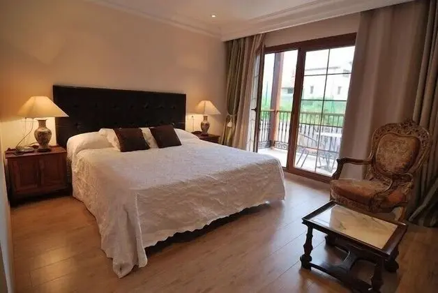 Standard Tek Büyük veya İki Ayrı Yataklı Oda, Teras