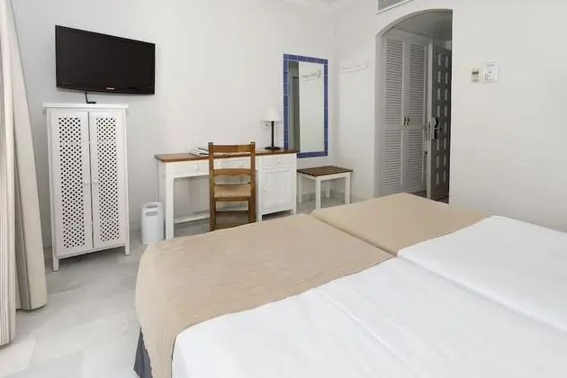 Standard Tek Büyük veya İki Ayrı Yataklı Oda