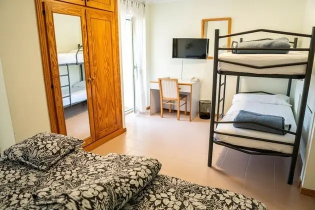 Dört Kişilik Oda, Özel Banyo (Cama y Litera)