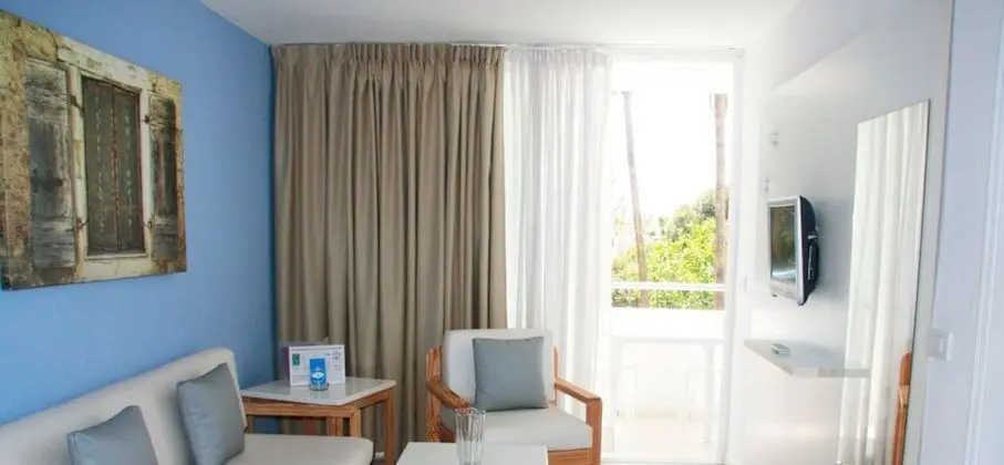 Apart Daire, 1 Yatak Odası, Havuz Manzaralı (2 people, no housekeeping included)