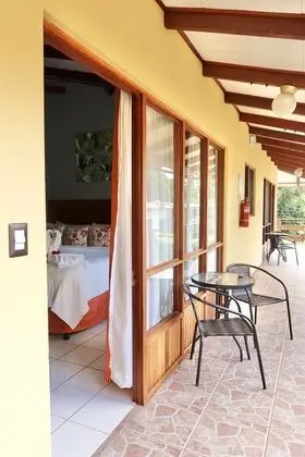 Standard Üç Kişilik Oda