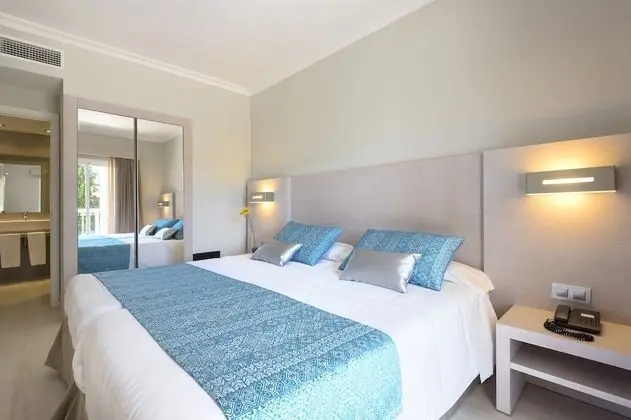 One Bedroom Apartment