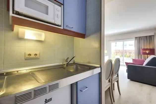 One Bedroom Apartment Pool View